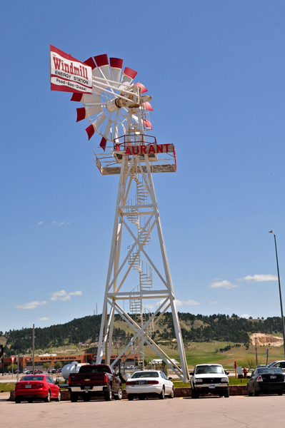 windmill outside of Marlins Restaurant